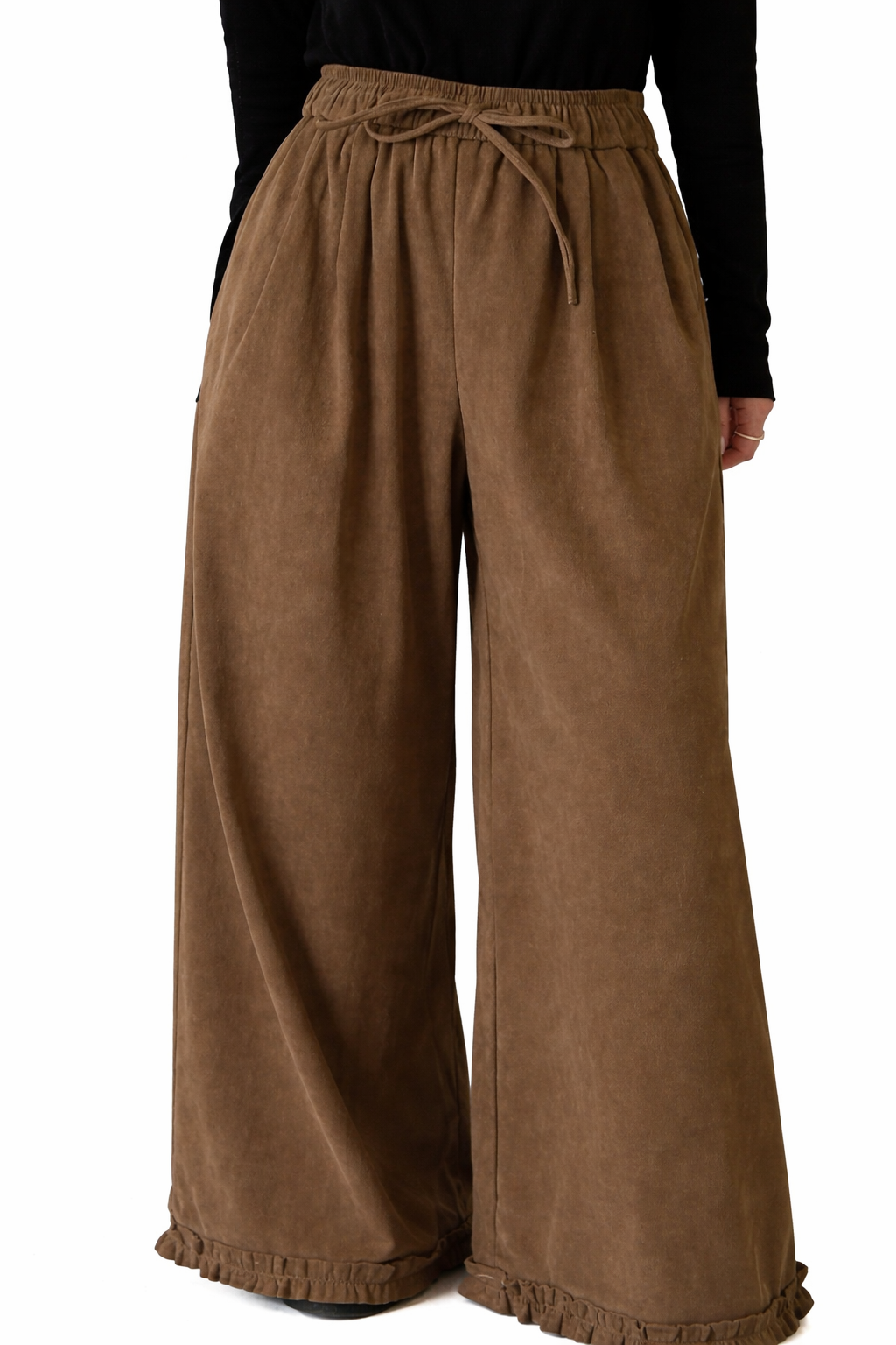 Pantalón ancho